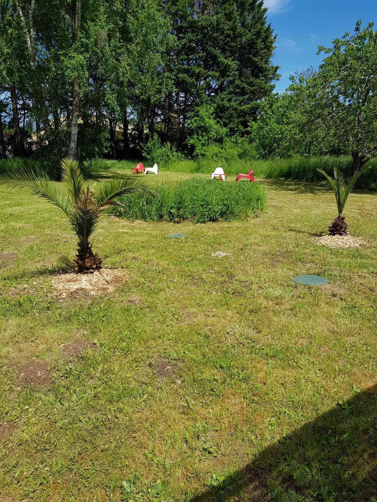 08 - Tres Joli Studio Tout Equipe Avec Parking Privatif Gratuit, Grand Fourgon Possible, Tout Le Linge De Maison Est Fourni Razac-sur-lʼIsle Zewnętrze zdjęcie